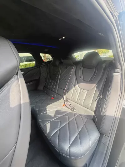 2023 BMW XM | 4.4L V8 Hybrid | Luxury SUV-9