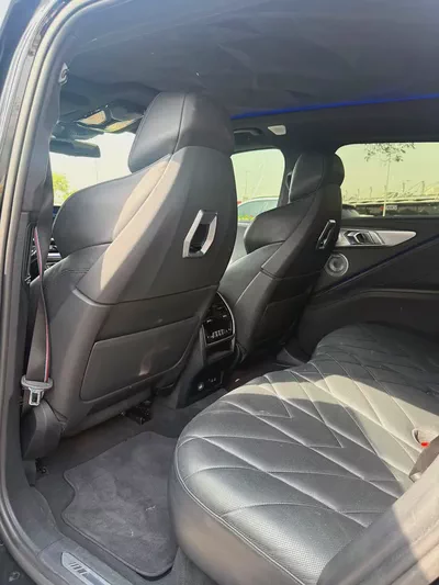 2023 BMW XM | 4.4L V8 Hybrid | Luxury SUV-8
