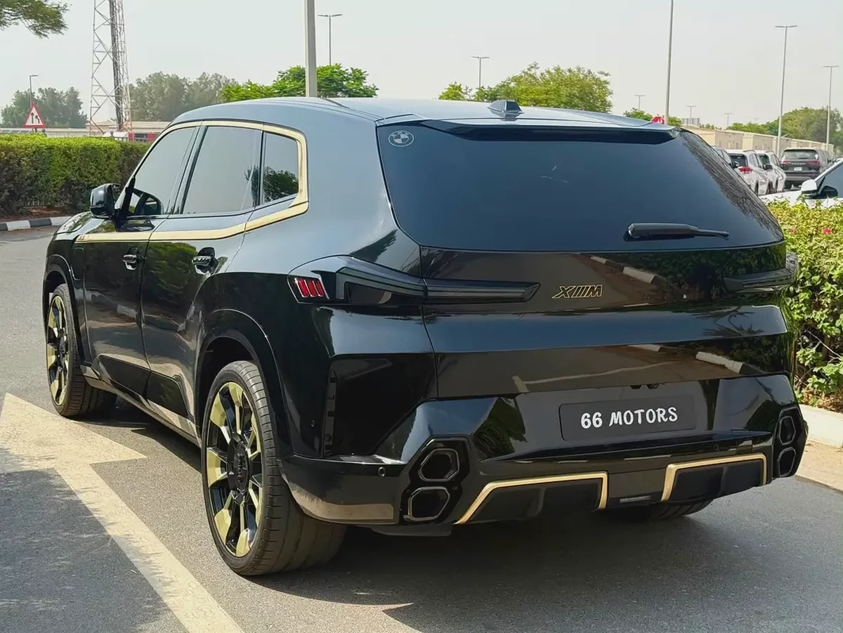 2023 BMW XM | 4.4L V8 Hybrid | Luxury SUV-5-5