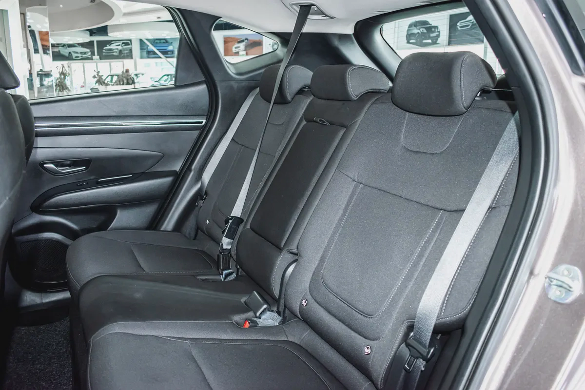 DEALER WARRANTY 1 YR / 20,000 KM | GCC | 2.0 L | AED 1100 PM-13-13