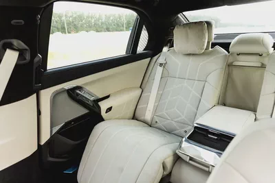 BMW 740i M Sport Individual – 2026 | GCC | Only 2,050 KM | 2 Years Warranty | AED 449,000-17