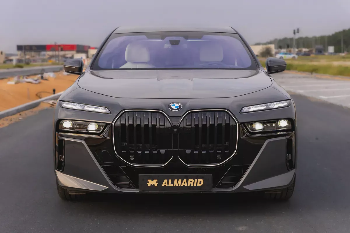BMW 740i M Sport Individual – 2026 | GCC | Only 2,050 KM | 2 Years Warranty | AED 449,000-2-2