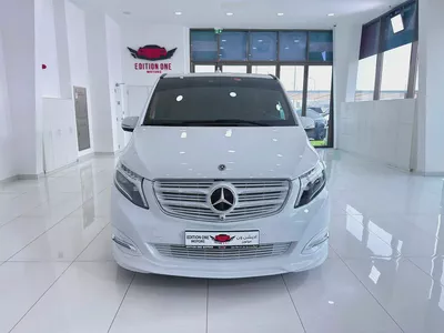 Mercedes-Benz Viano FUN 2019 | GCC Specs | Low Mileage | Pristine Condition-1