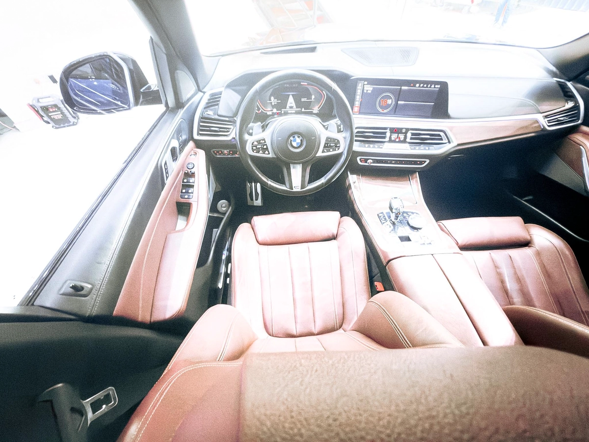 2020 BMW X5 xDrive40i M Sport 3.0L V6 // EMI starting from 3,035 AED-5-5