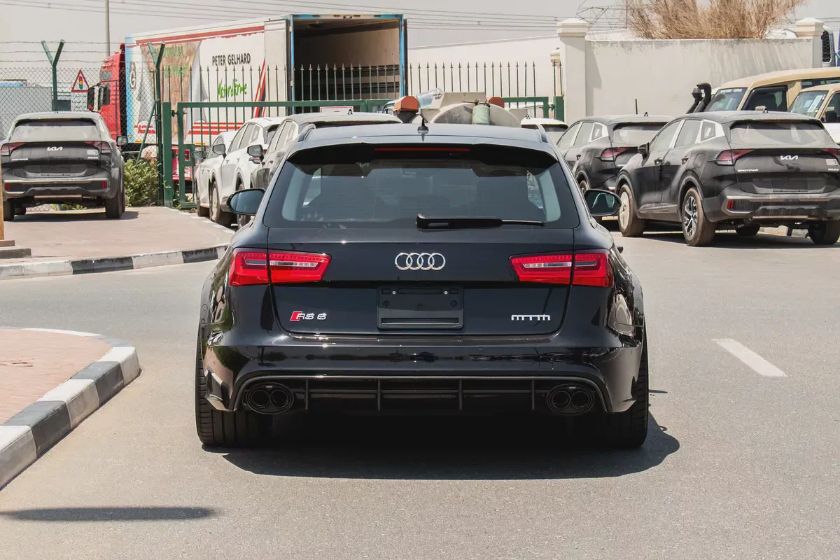 2014 Audi RS6 Twin-Turbo V8 | Only 32,000 KM | Exceptional Condition-6-6