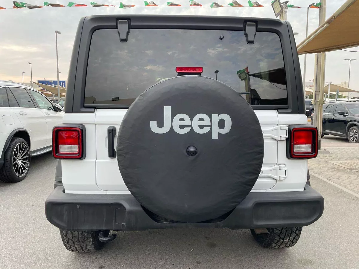For sale Jeep Wrangler IV (JL), 6.4 l, 2021 in UAE, Sharjah-5-5