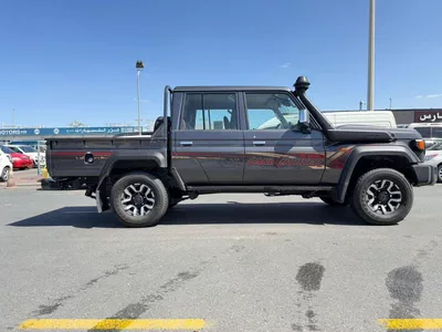 Toyota Land Cruiser Pick Up-10