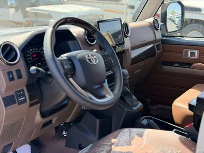 Toyota Land Cruiser Pick Up-3