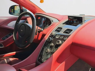 ASTON MARTIN VANQUISH | V12 | 2014 | GCC SPECS-10