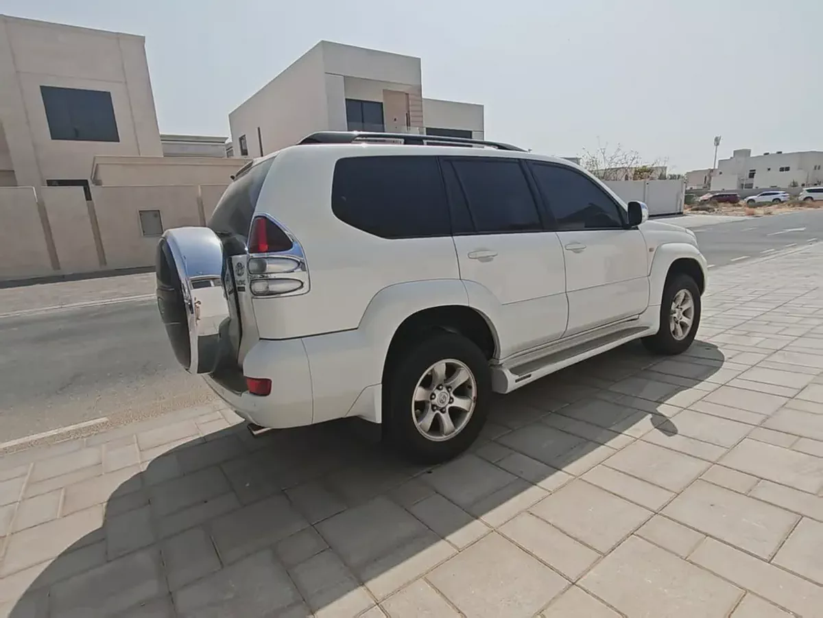 Toyota Prado VX 2009 | GCC Specs | Excellent Condition-3-3