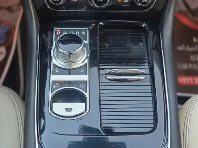 Jaguar XJ 50 / 2019 V6 3.0L GCC Specs | Orginal paint | Accidrnt free | 2Keys | Perfect condition-10