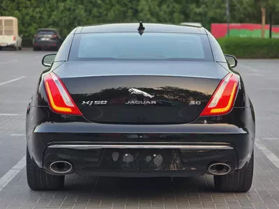 Jaguar XJ 50 / 2019 V6 3.0L GCC Specs | Orginal paint | Accidrnt free | 2Keys | Perfect condition-5