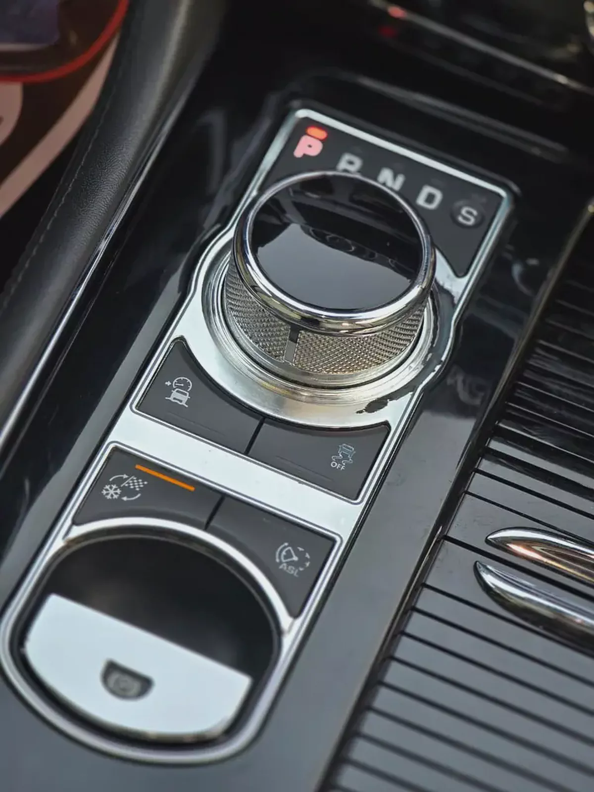 Jaguar XJ 50 / 2019 V6 3.0L GCC Specs | Orginal paint | Accidrnt free | 2Keys | Perfect condition-12-12
