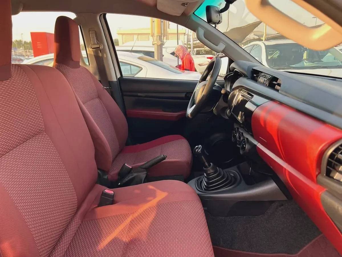 2020 Toyota Hilux, 4X4 Manual, GCC | Ref#1067-9-9