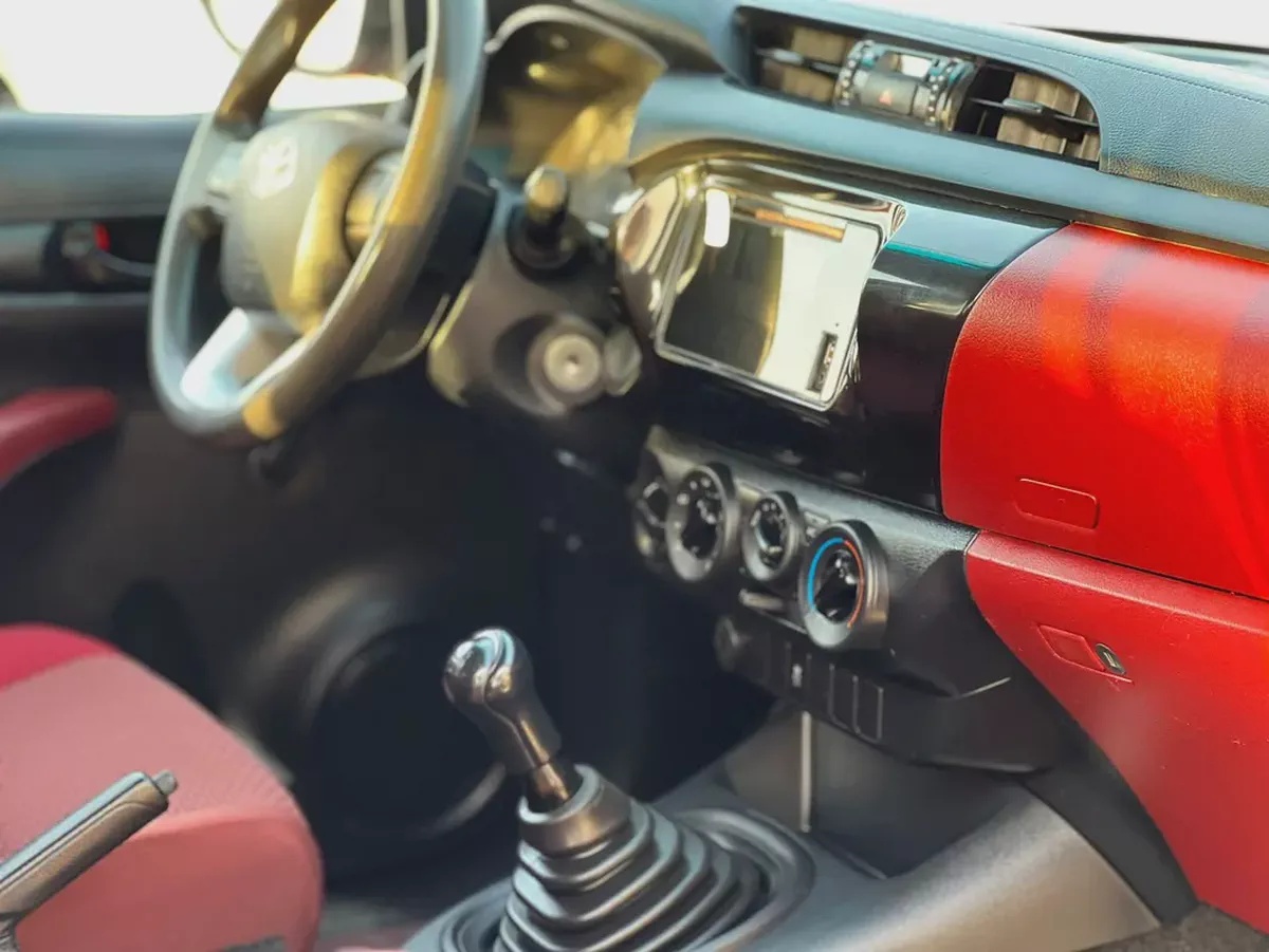 2020 Toyota Hilux, 4X4 Manual, GCC | Ref#1067-12-12