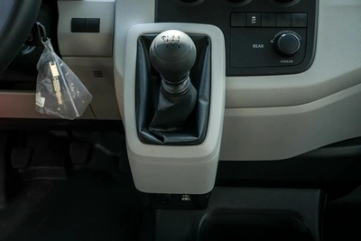 2026 Toyota Hiace High Roof 2.8L MT Diesel (13-Seat)-9