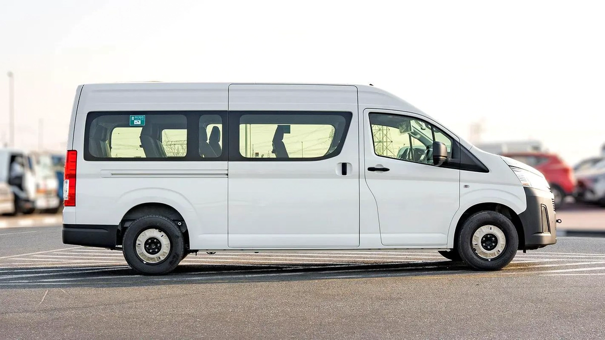2026 Toyota Hiace High Roof 2.8L MT Diesel (13-Seat)-5-5
