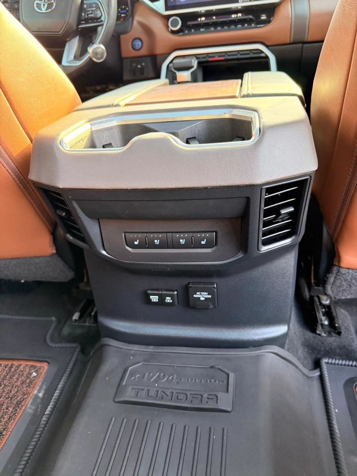 Toyota Tundra  HYBRID 360 Camera, panoramic, head up display 2023-12-0