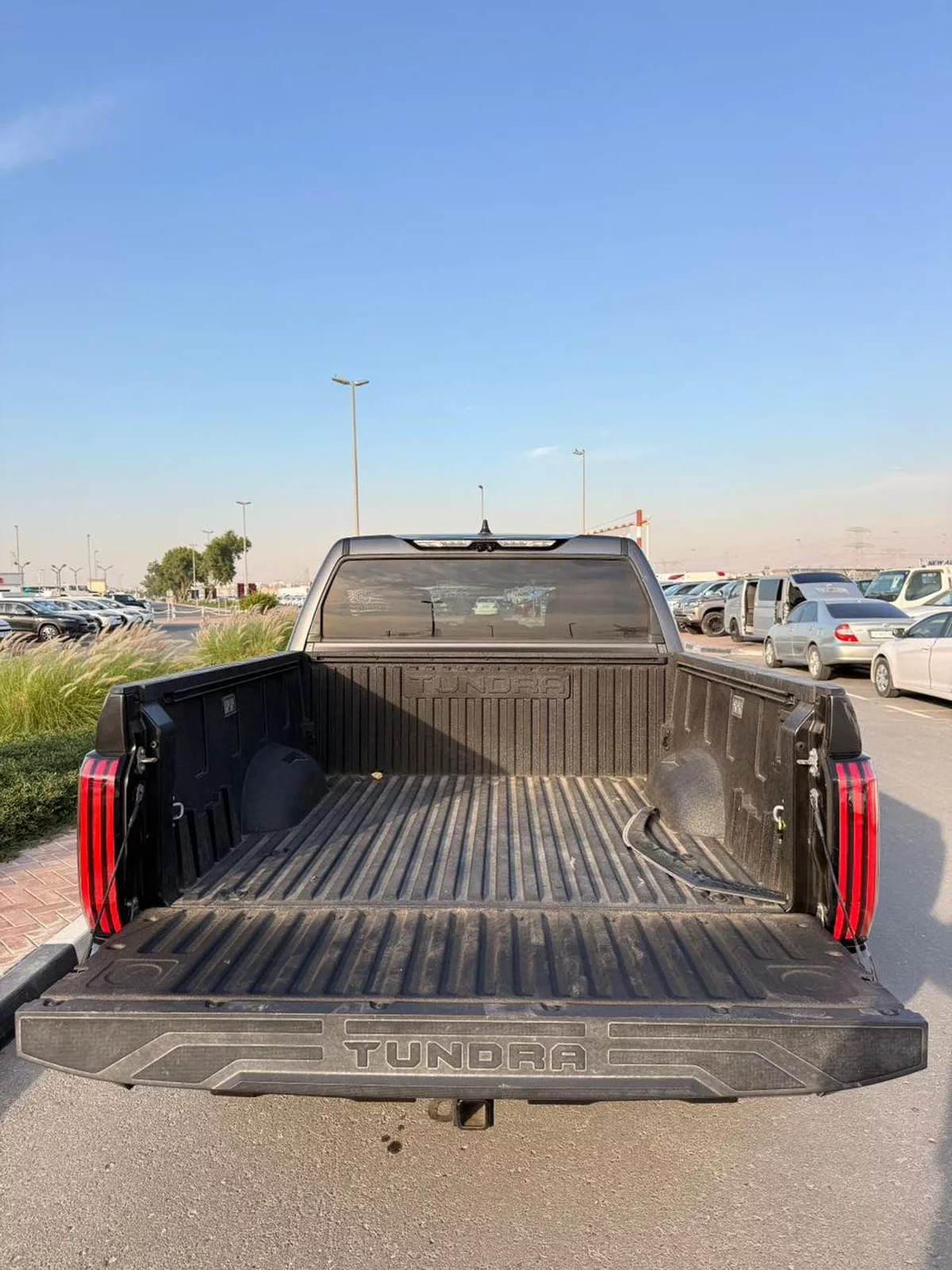 Toyota Tundra  HYBRID 360 Camera, panoramic, head up display 2023-21-0