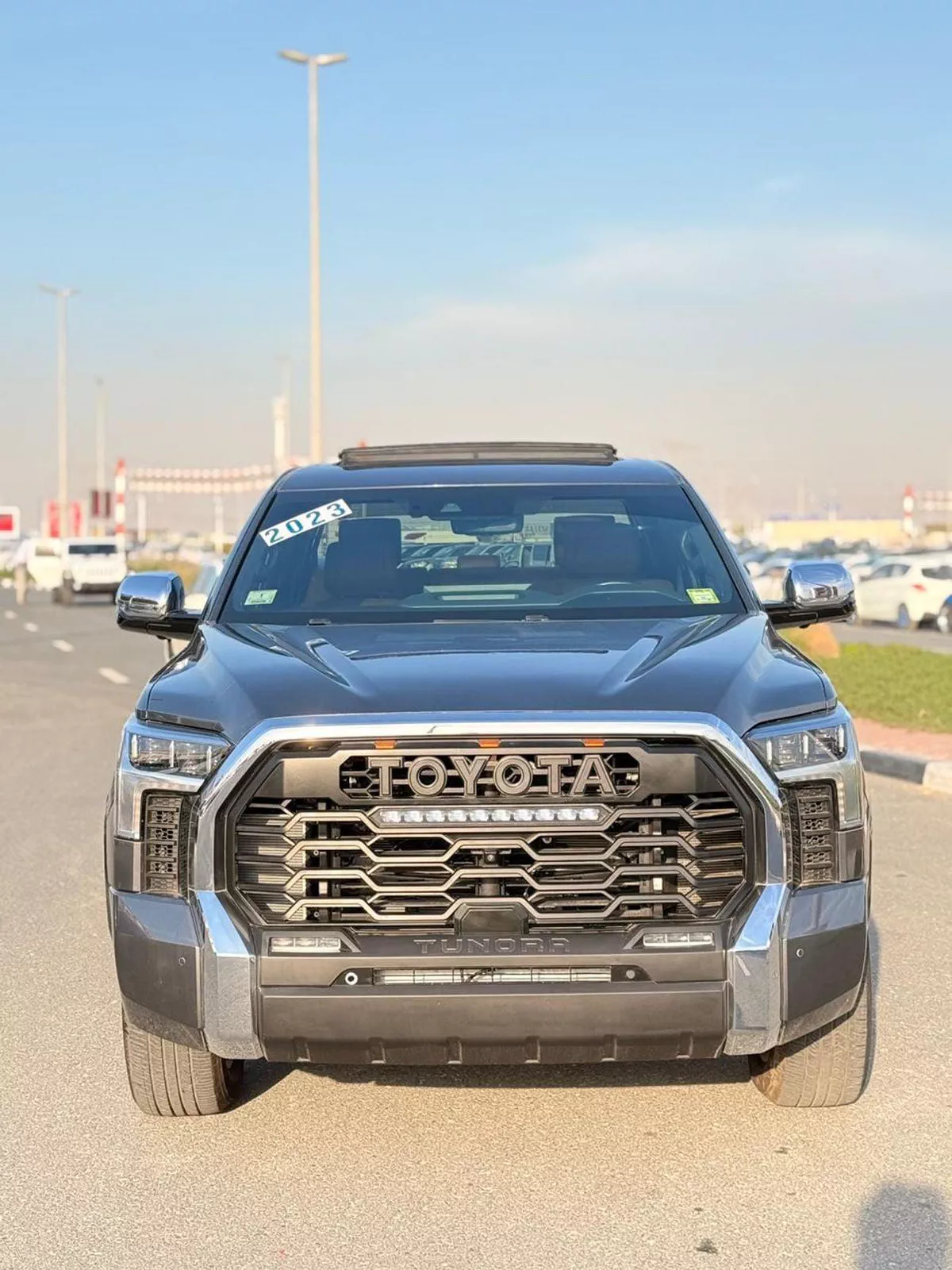 Toyota Tundra  HYBRID 360 Camera, panoramic, head up display 2023-1-0
