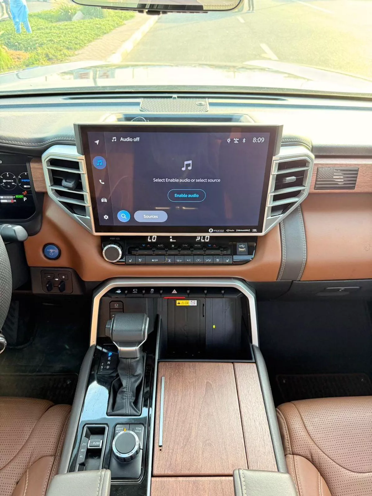 Toyota Tundra  HYBRID 360 Camera, panoramic, head up display 2023-7-0