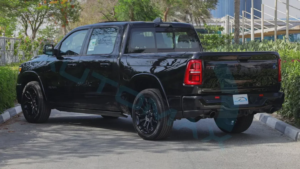 ( For Export / multiple colors ) 2026/2026 RAM 1500 LIMITED CREW CAB SST H.O 3.0TT GCC BRAND NEW-4-4