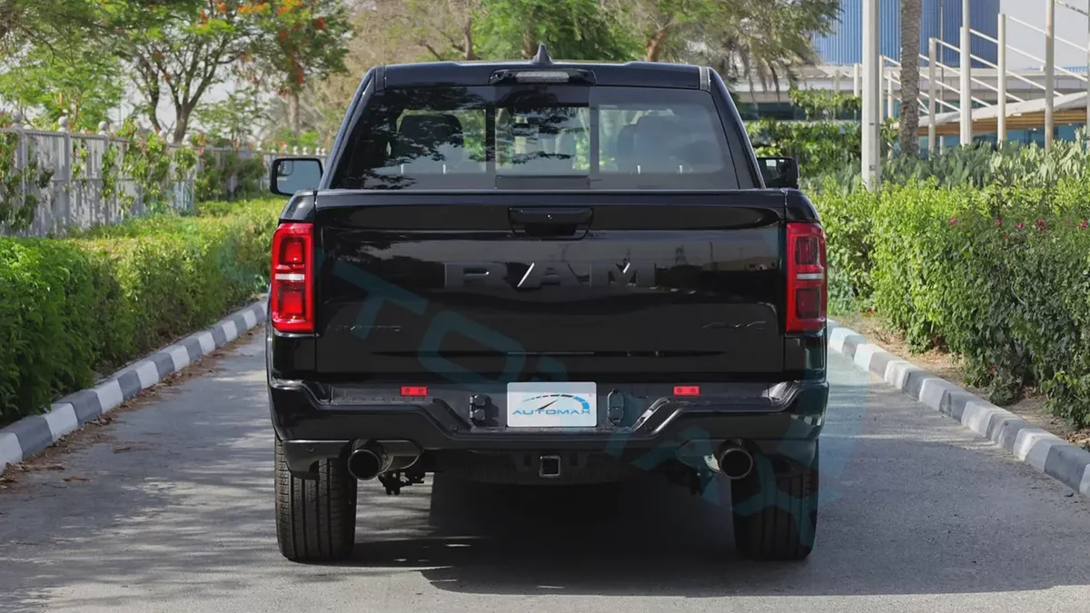 ( For Export / multiple colors ) 2026/2026 RAM 1500 LIMITED CREW CAB SST H.O 3.0TT GCC BRAND NEW-5-5