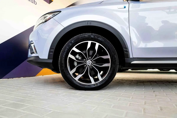 AED 800 Monthly l MG RX5 Luxury 2.0L l Zero Down Payment l 1 year Warranty