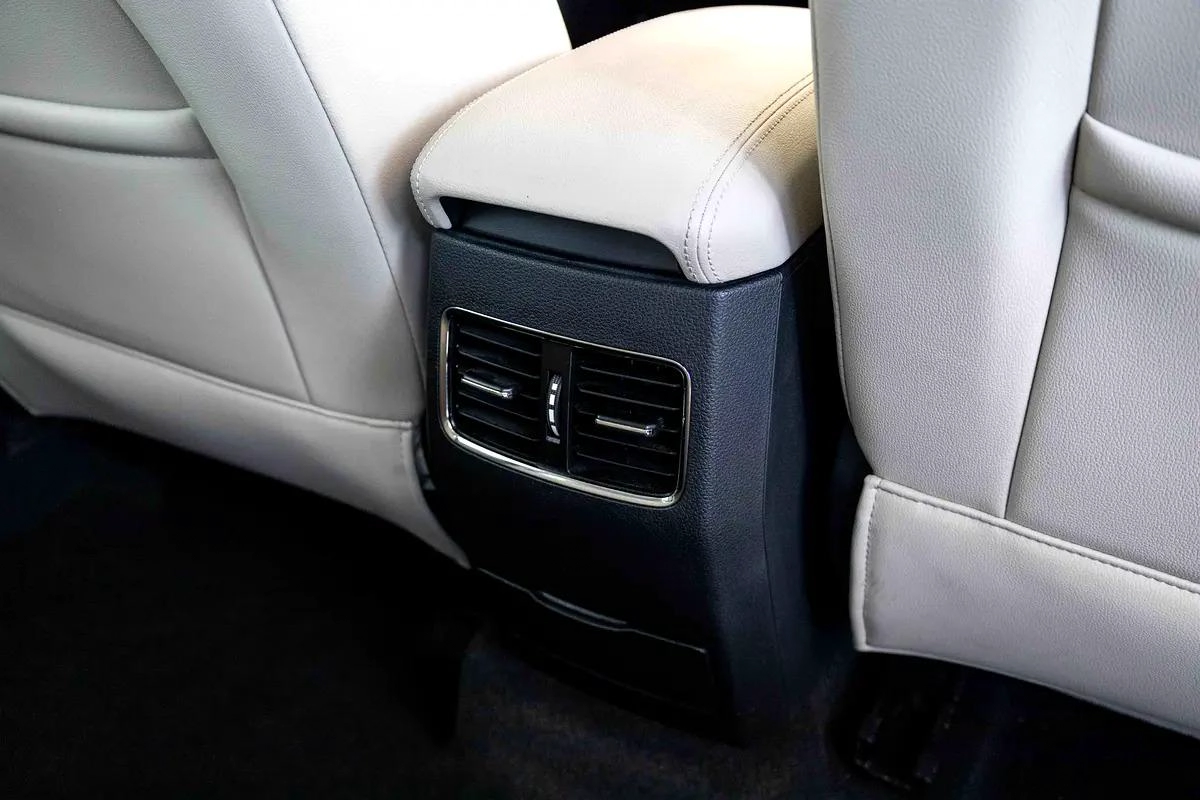 AED 800 Monthly l MG RX5 Luxury 2.0L l Zero Down Payment l 1 year Warranty-18-18