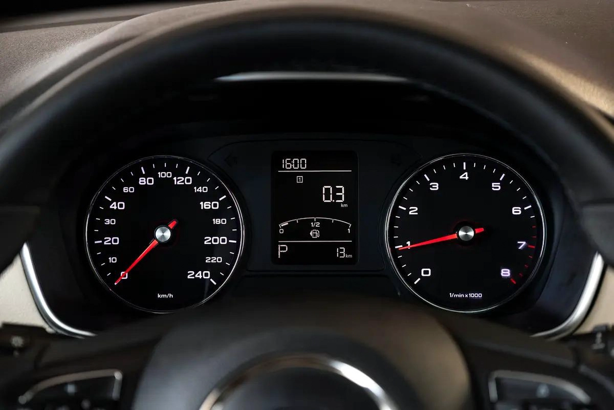 AED 800 Monthly l MG RX5 Luxury 2.0L l Zero Down Payment l 1 year Warranty-1-1