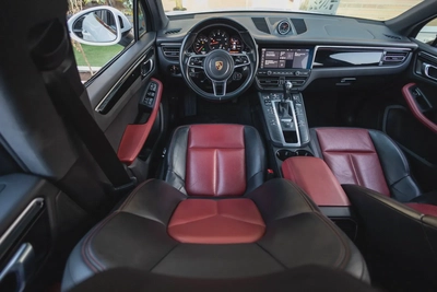 Porsche Macan 2021-4