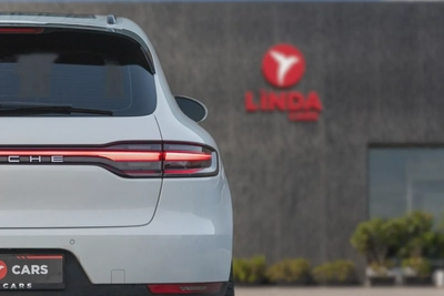 Porsche Macan 2021-9
