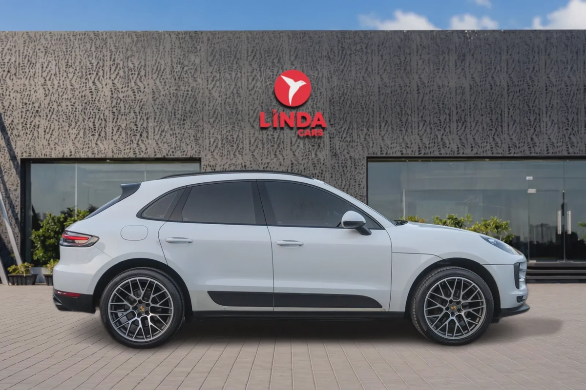 Porsche Macan 2021-8-8