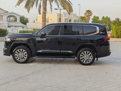 2023 Toyota Land Cruiser GXR | GCC Specs | V6 4.0L | Luxury  Off-Road Excellence-6