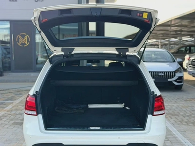 Mercedes-Benz E-Class E-300 l 4Matic l Japanese Specs Model - 2015-3