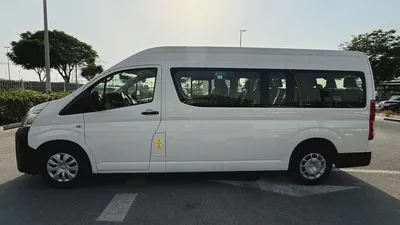 Toyota Hiace GLS 2023 GCC Specs! 13seat! Excellent condition-2