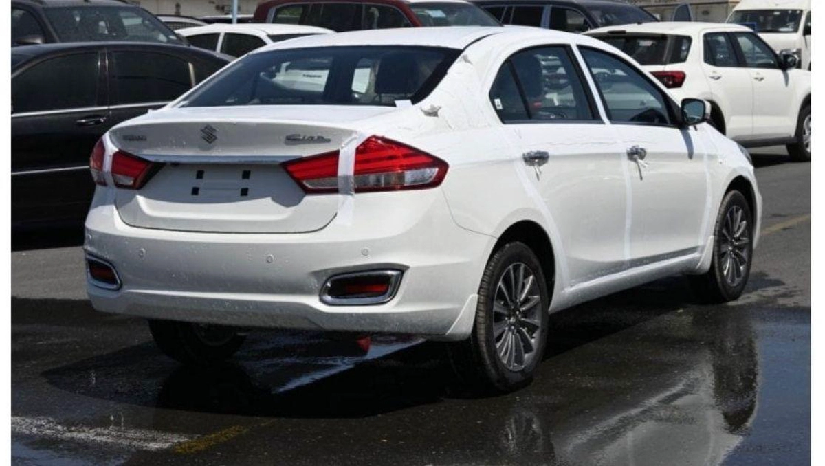 New 2024 Suzuki Ciaz – White-3-3