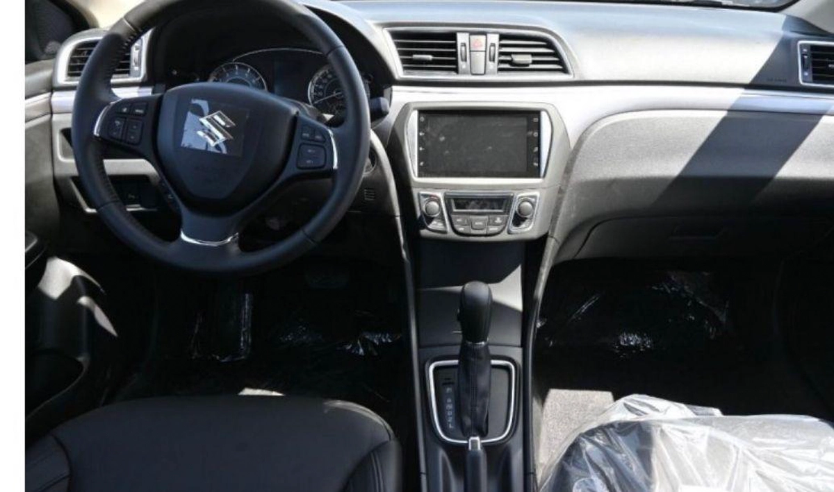 New 2024 Suzuki Ciaz – White-6-6