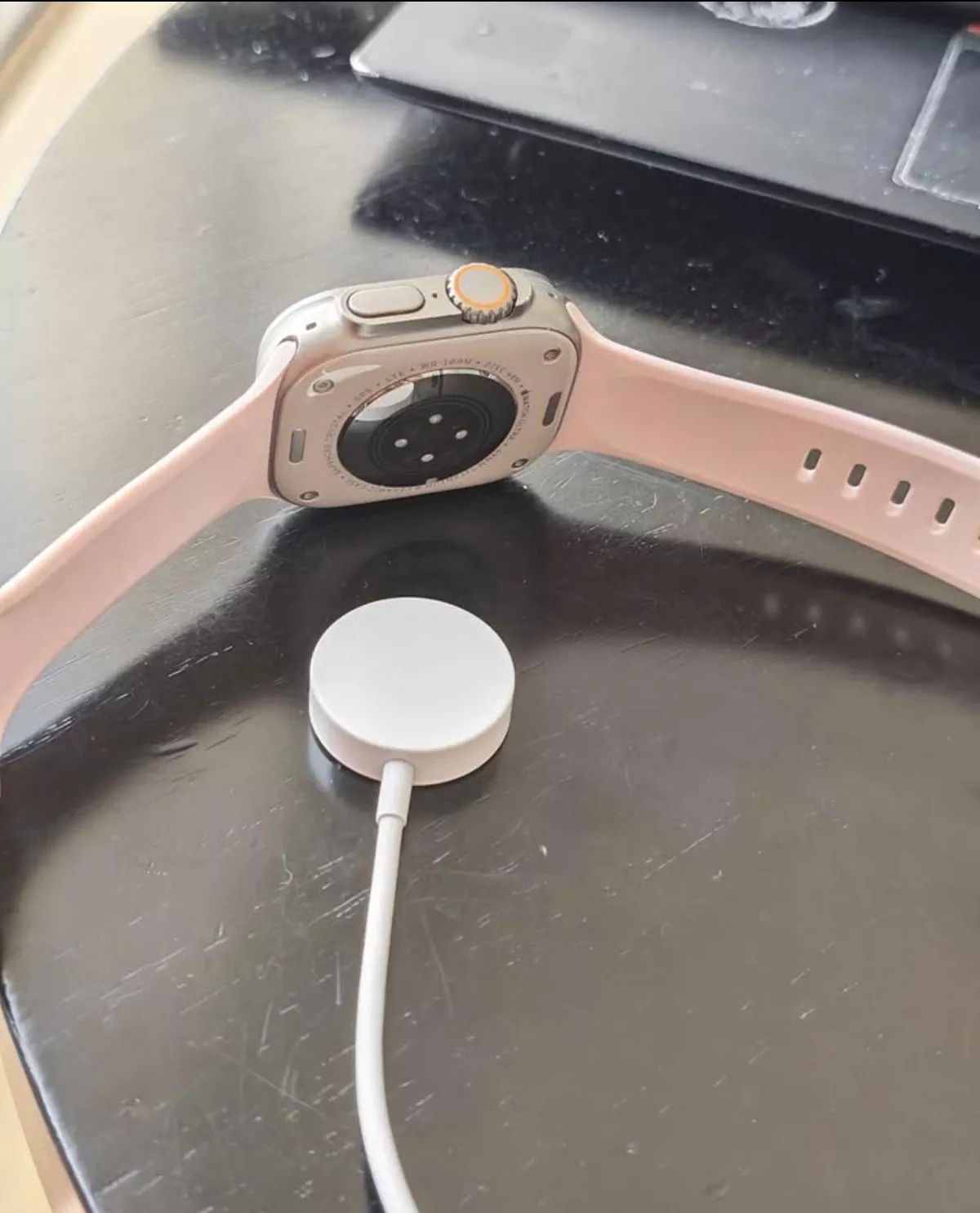 Apple Watch Ultra 49mm Titanium – Excellent Condition + Charger-1-1