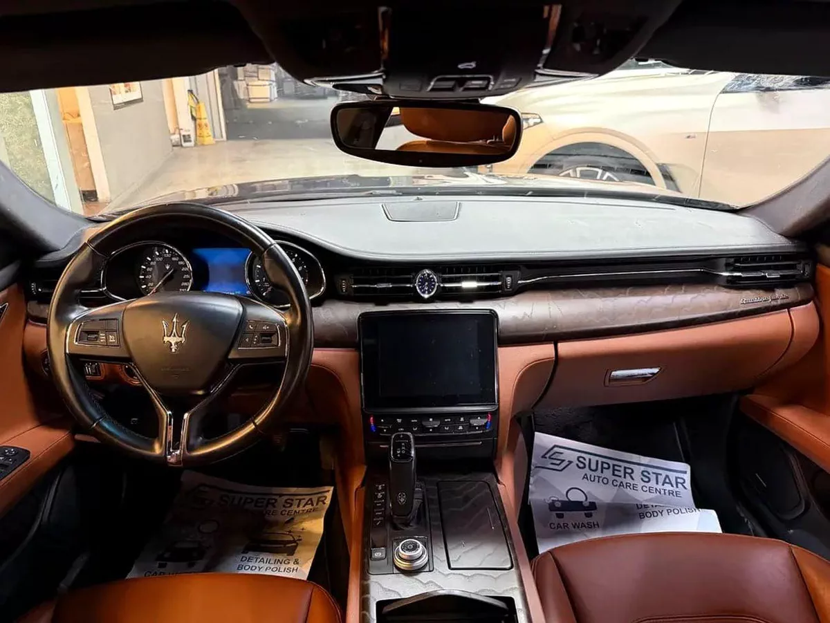 Maserati Quattroporte GRANLUSSO GCC Specs | Low Mileage | Pristine Condition-6-0