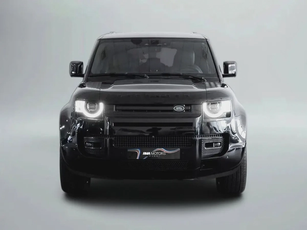 6,691 AED / 60 months | 0% DP | 2024 Land Rover Defender 110 P400 HSE / Land Rover Warranty