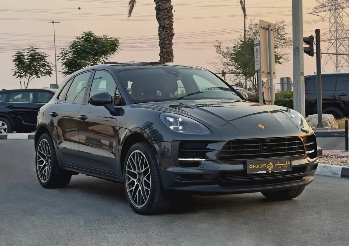 2021 Porsche Macan, GCC Specifications (Dealer Maintained)-2-2