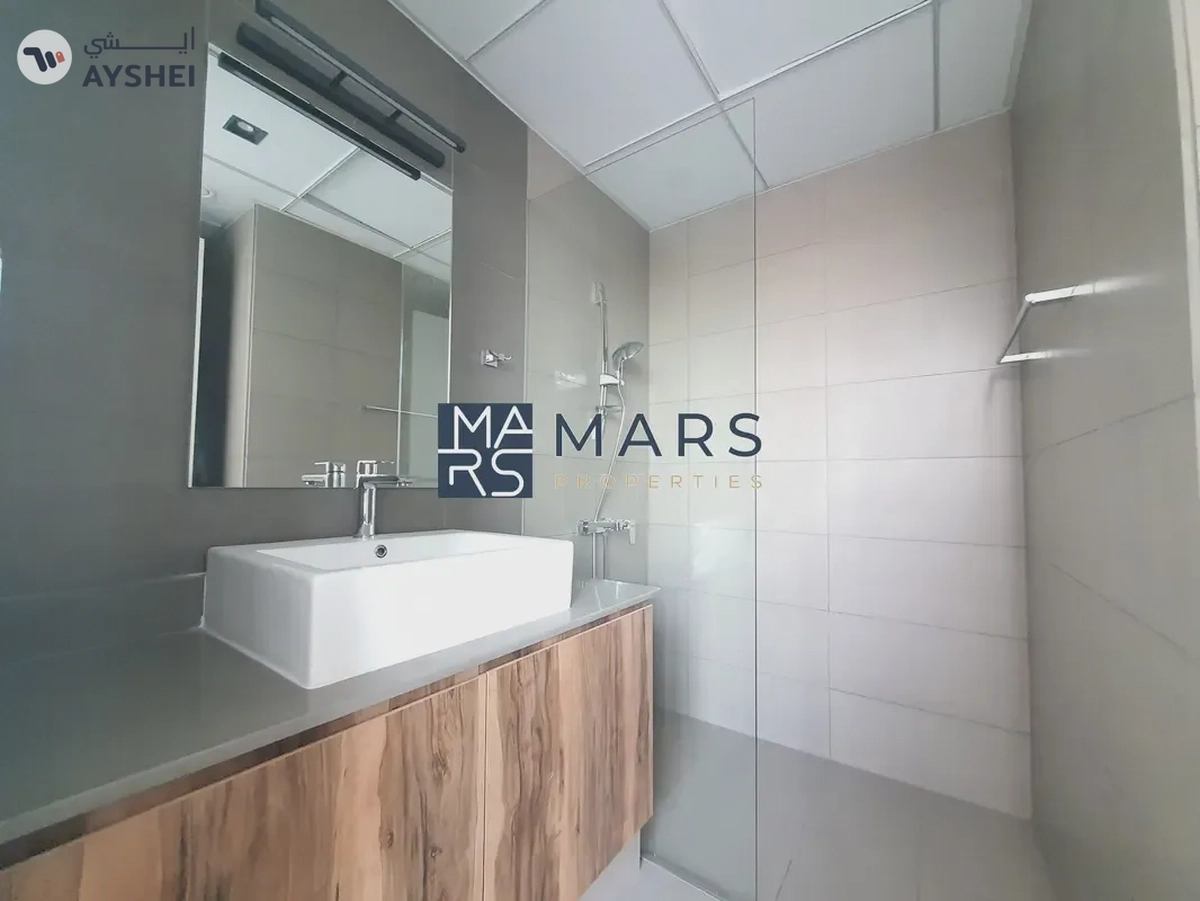 Charming 1BHK: Two Washrooms Available-4-4