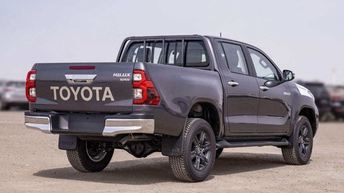 Toyota Hilux SGLX Toyota Hilux Sr5 2.4L Diesel 2024 full option for export only