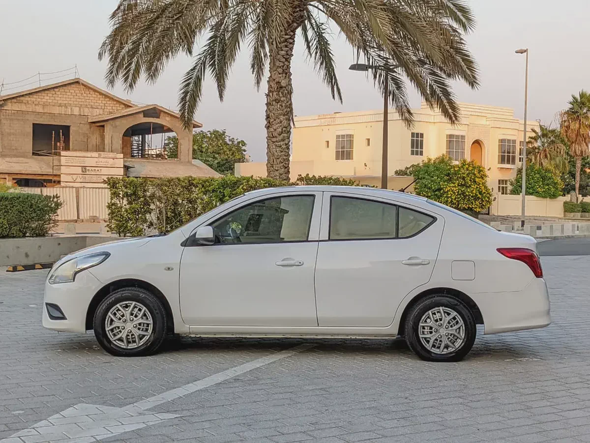 Nissan Sunny 2018 EX Saloon GCC Specs Immaculate Condition With Low KM Perfect Family Sedan-17-17