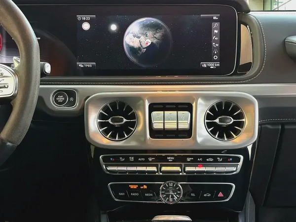 AED 8,960 P.M | 0% DOWN PAYMENT | MERCEDES-BENZ G63 AMG | 4.0L V8 BITURBO | 2022 | KOREAN SPECS
