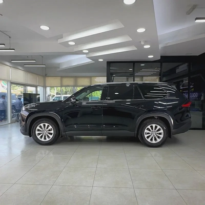 2024 Toyota Grand Highlander XLE-3