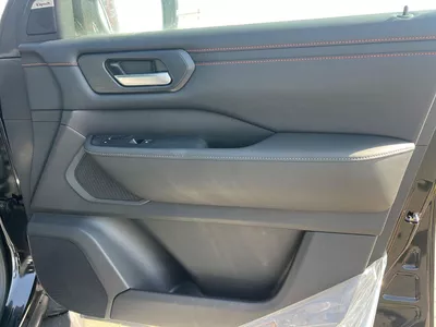 Nissan Patrol PRO 4X  pro 4X-12