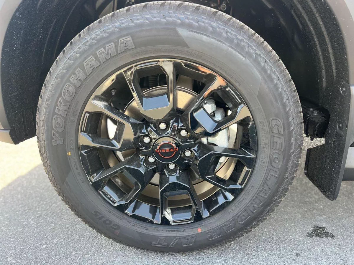 Nissan Patrol PRO 4X  pro 4X-8-0
