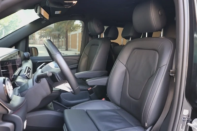 V300 AMG - 4 YRS WARRANTY / SERVICE 200,000 KM - GCC SPECS - PPF - ACCIDENT FREE - FULL SERVICE --12
